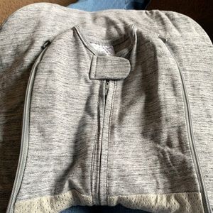 NWOT woombie grow with me air